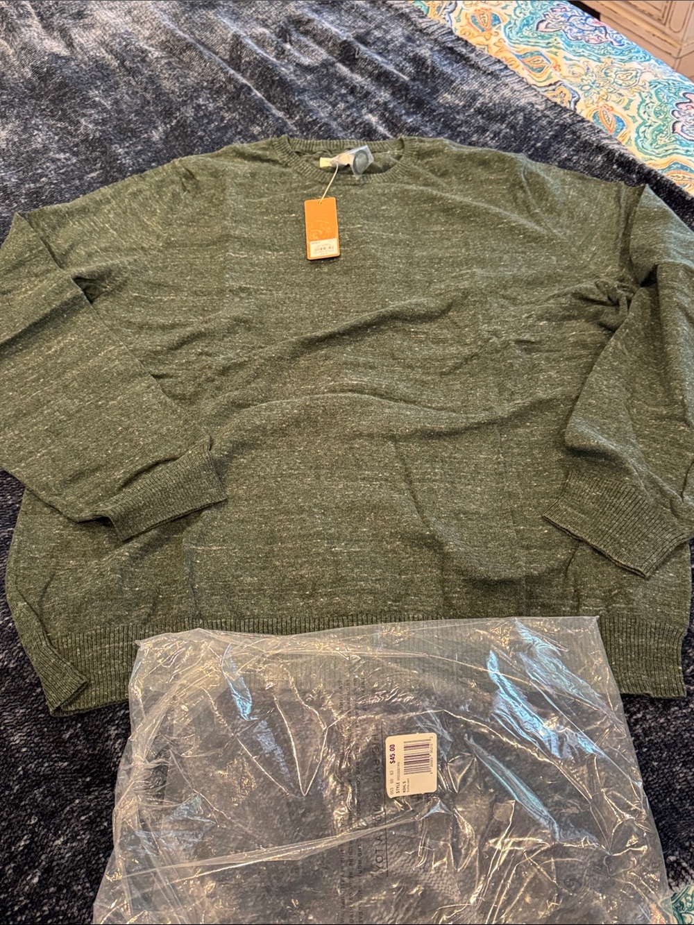 Men's XXL Crewneck Sweater in Green/Gray NWT